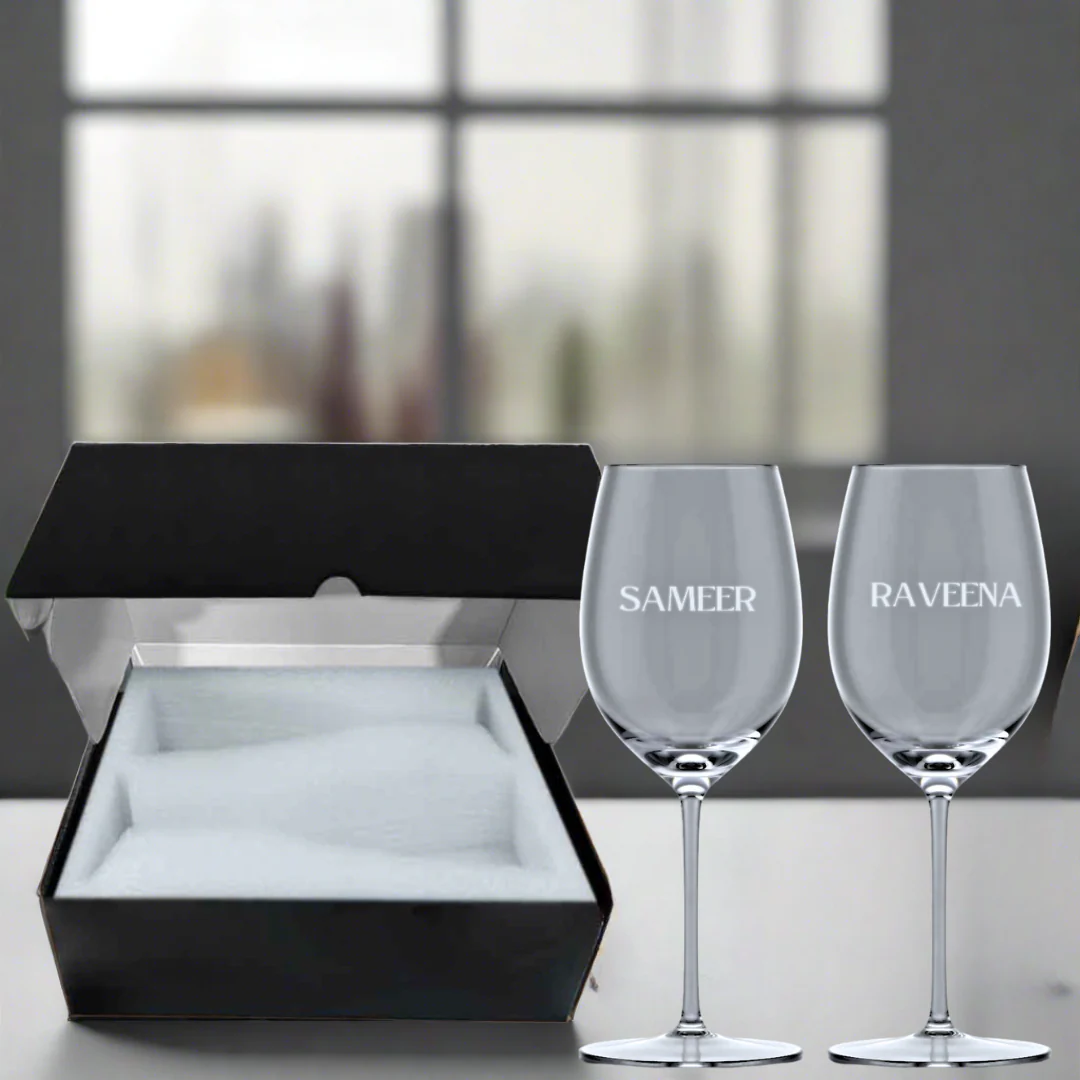 Wine Glasses for Couples Engraved with Personalized Name - Image 2